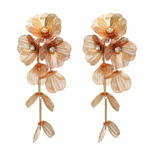 Load image into Gallery viewer, AYLA FLORAL EARRINGS
